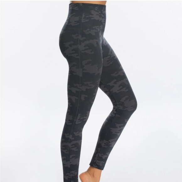 SPANX Camouflage Leggings - Blue and Black - Picture 7 of 15
